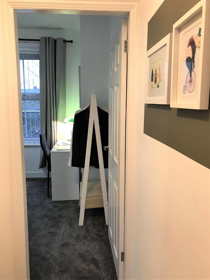 Stylish Modern 3-Bed House Nr Manchester City Ctr 화이트필드 외부 사진