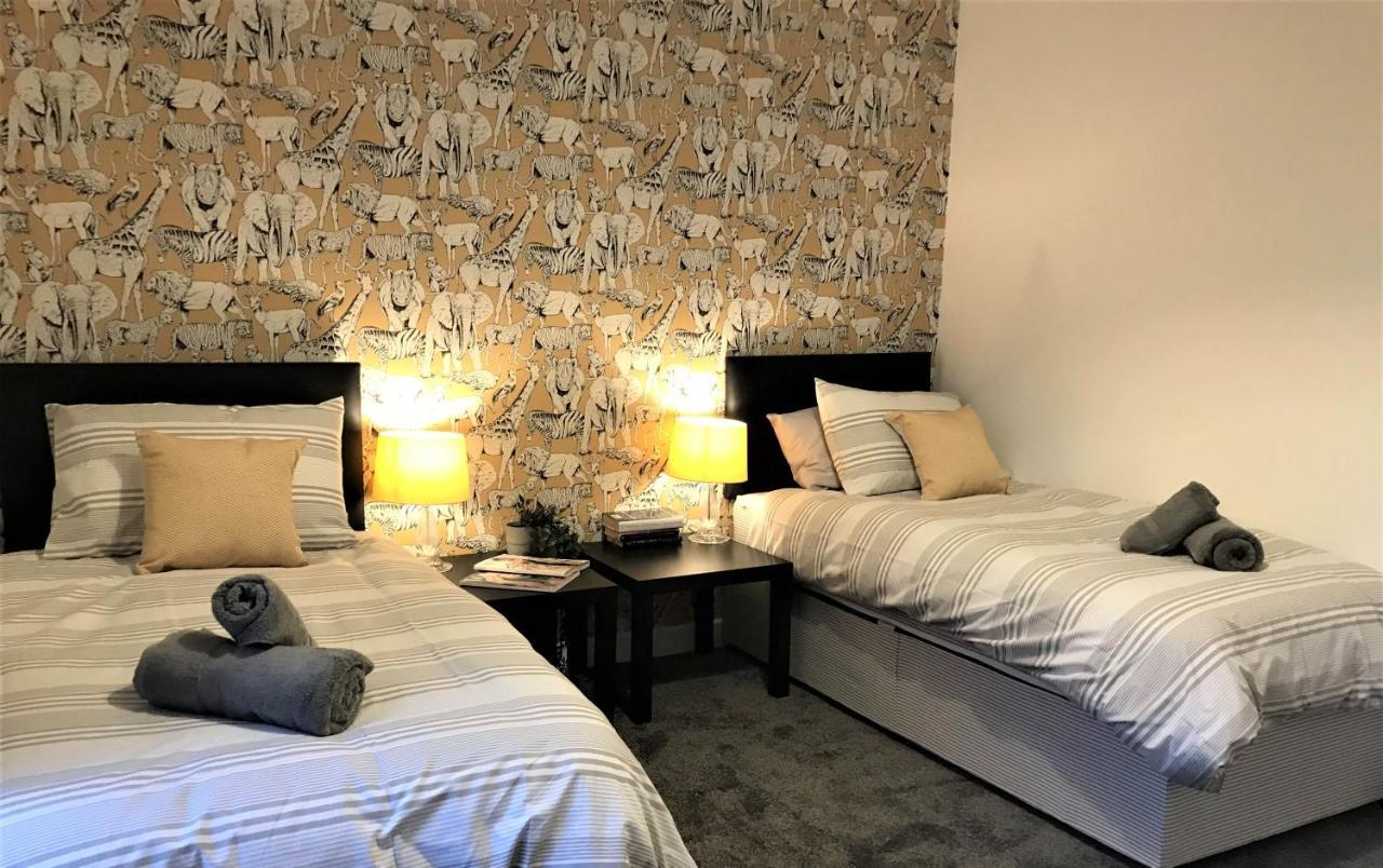 Stylish Modern 3-Bed House Nr Manchester City Ctr 화이트필드 외부 사진
