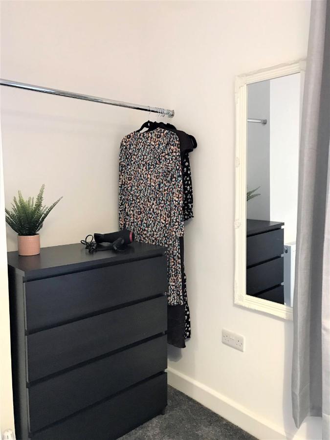 Stylish Modern 3-Bed House Nr Manchester City Ctr 화이트필드 외부 사진
